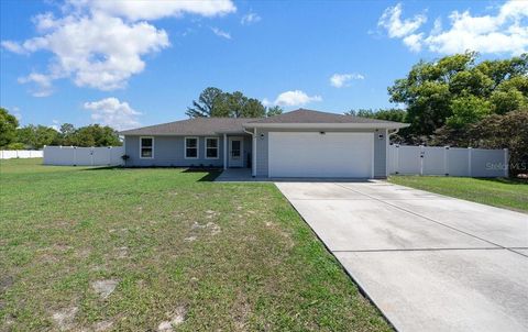 Photo of 13 Teak Loop Place, Ocala, FL 34472 (MLS # OM724395)