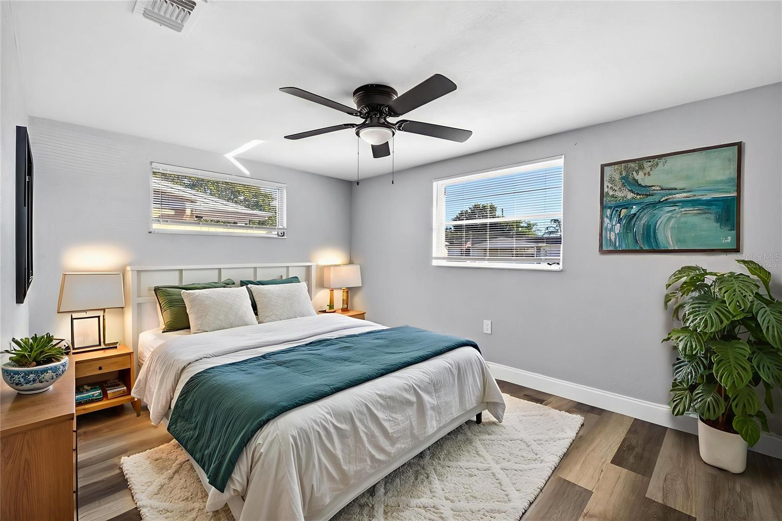 COLONIAL HILLS - Residential