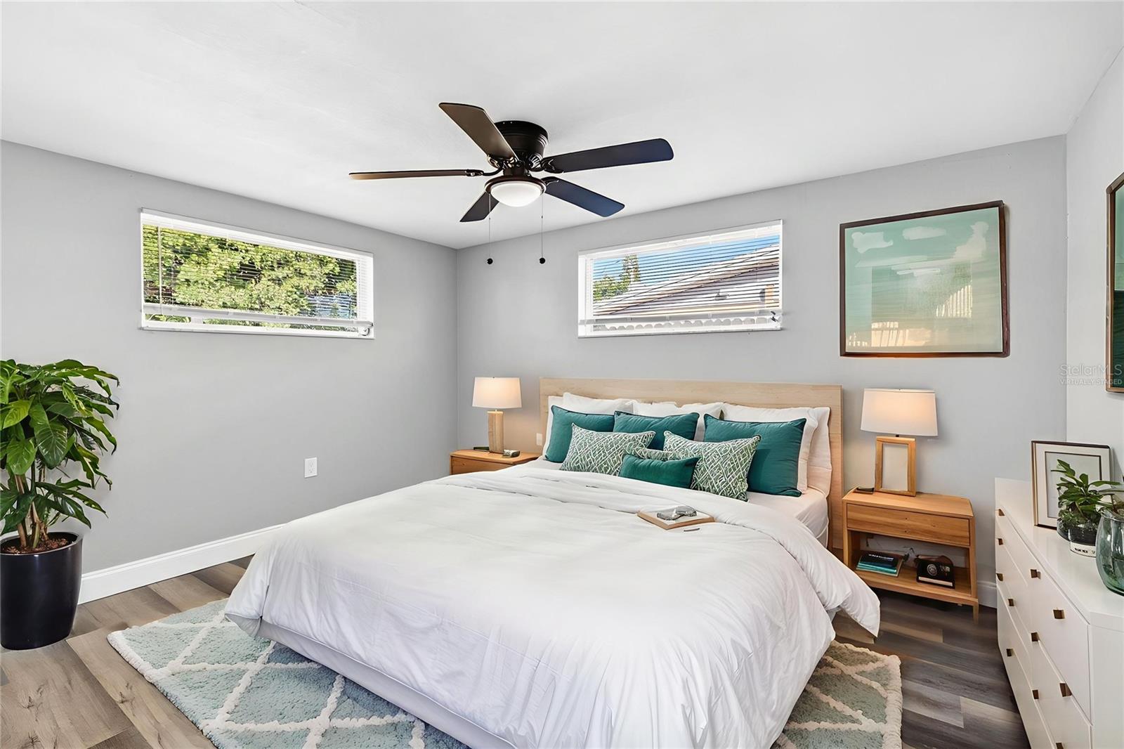 COLONIAL HILLS - Residential