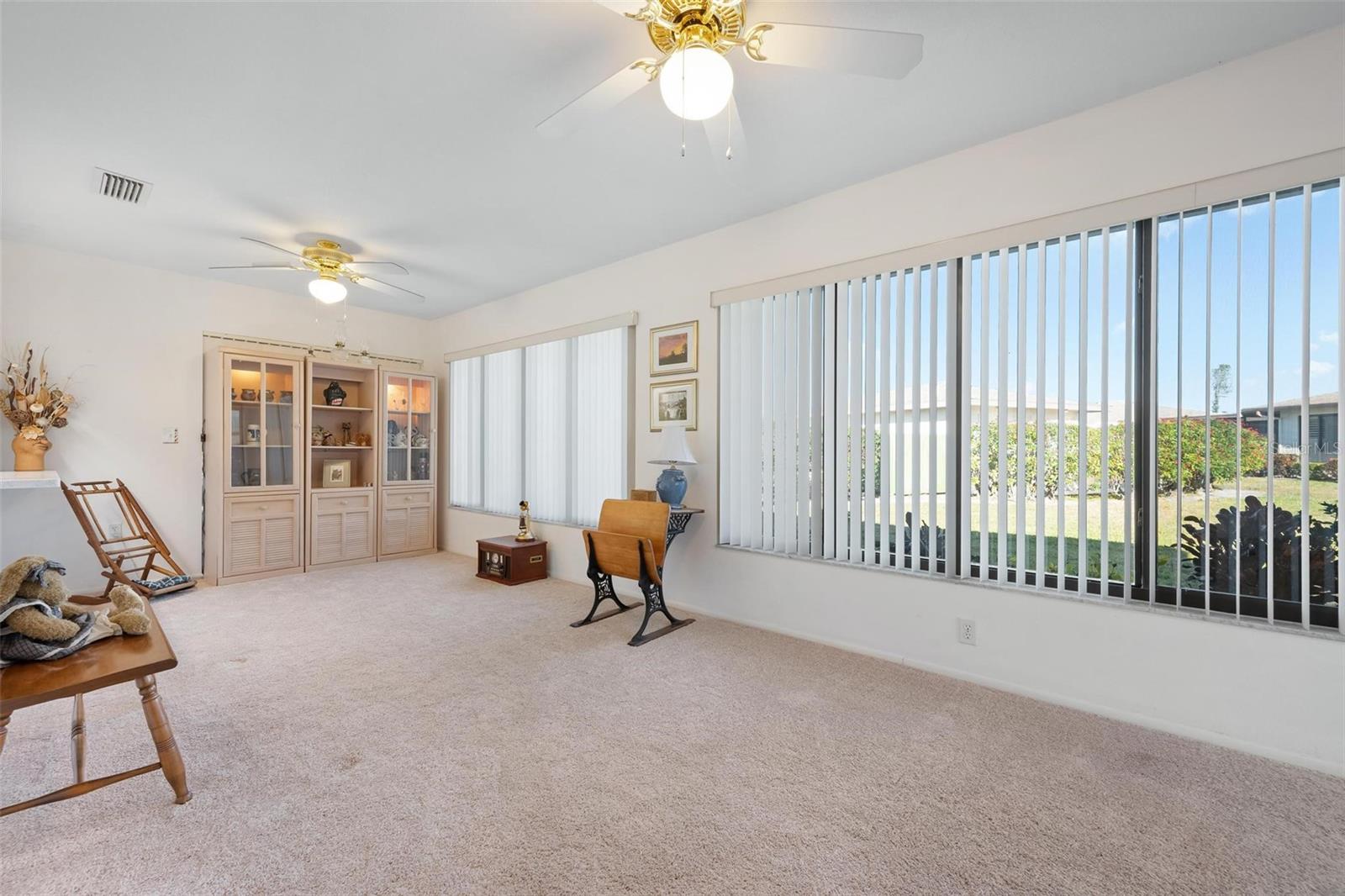 VIVIENDA WEST - Residential