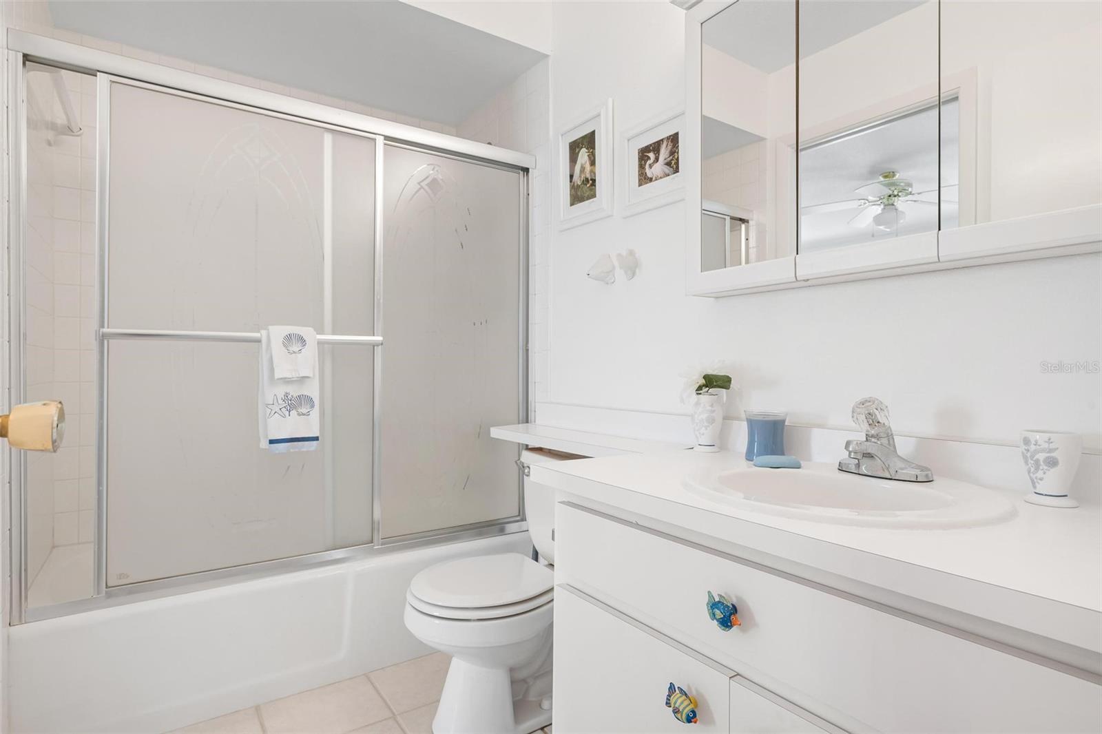 VIVIENDA WEST - Residential