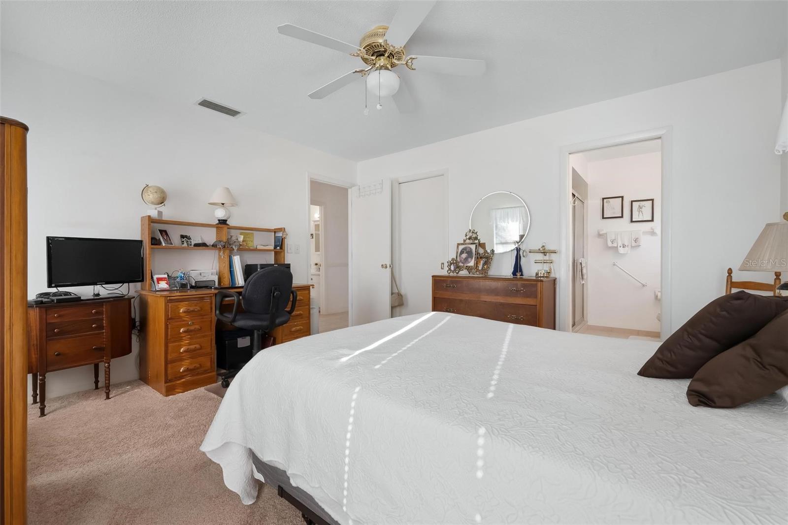 VIVIENDA WEST - Residential