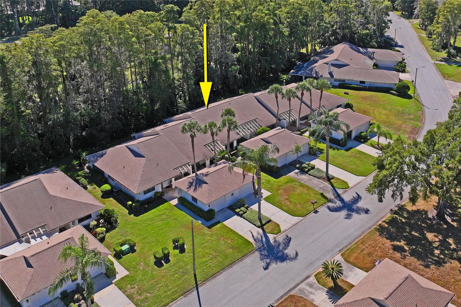 GOLF VIEW VILLAS CONDO 01 - Residential