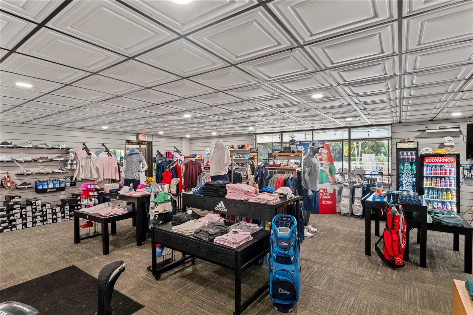 GOLF VIEW VILLAS CONDO 01 - Residential