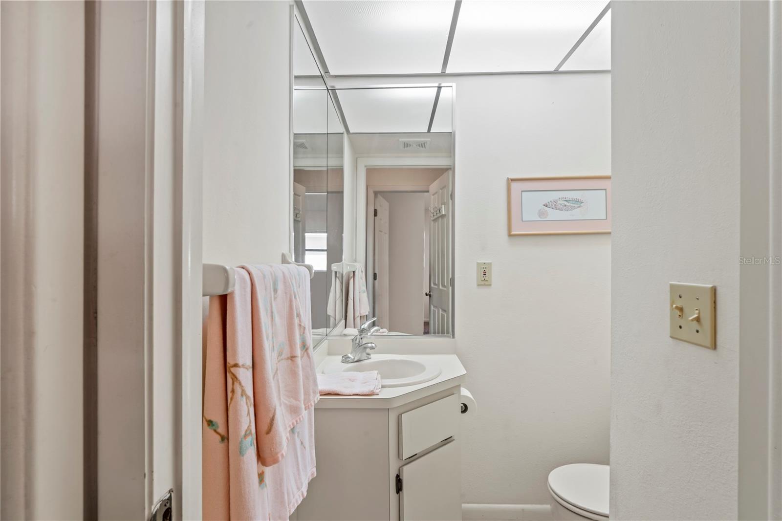 GOLF VIEW VILLAS CONDO 01 - Residential