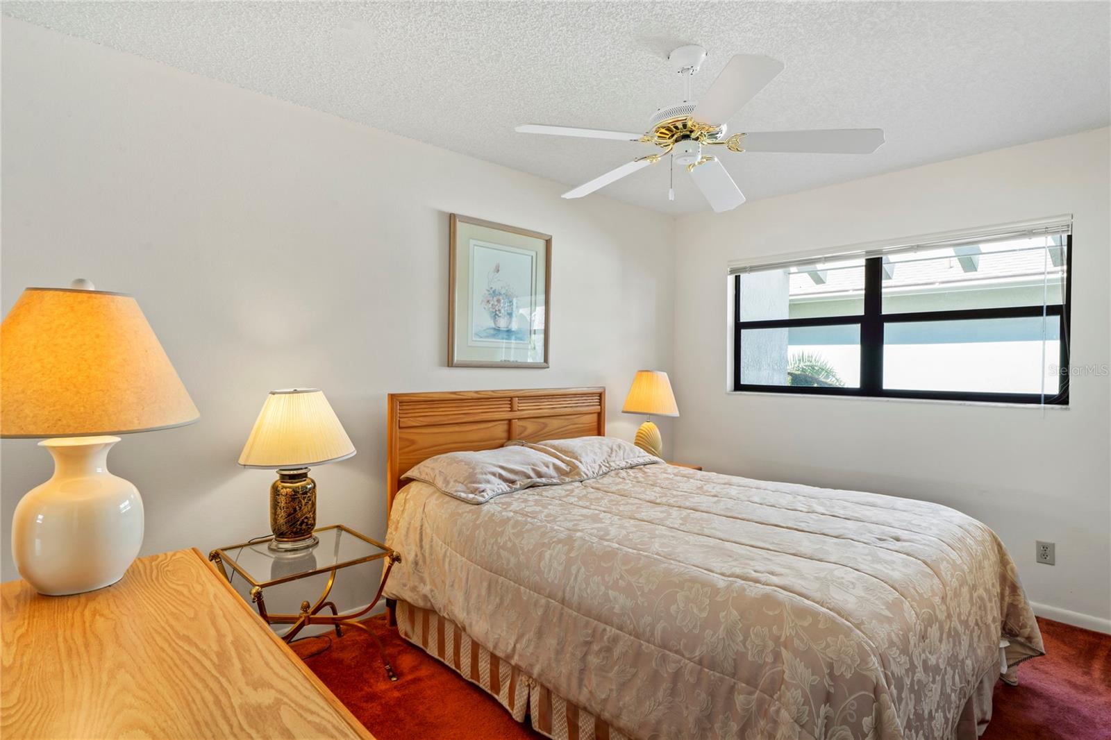 GOLF VIEW VILLAS CONDO 01 - Residential