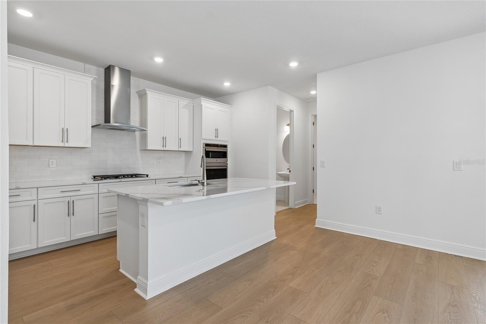 8115 SEAFLOWER PARKWAY