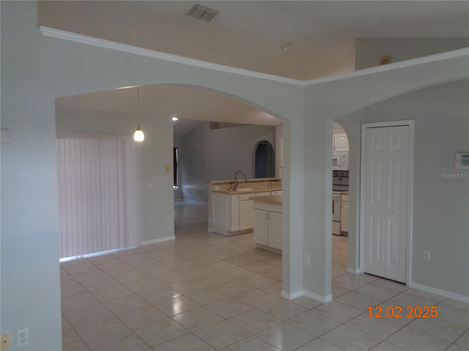 DELTONA LAKES UNIT 53 - Residential Lease