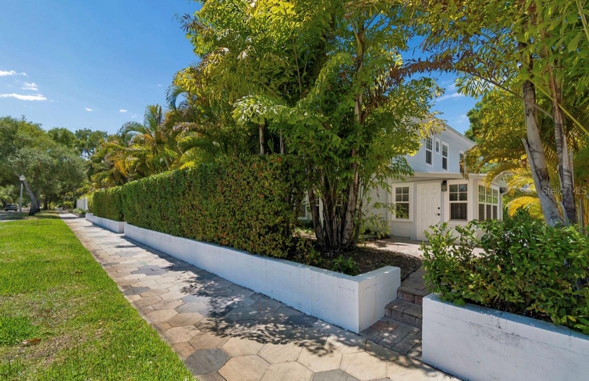 BARNARD ERASTUS A S REV SUB - Residential