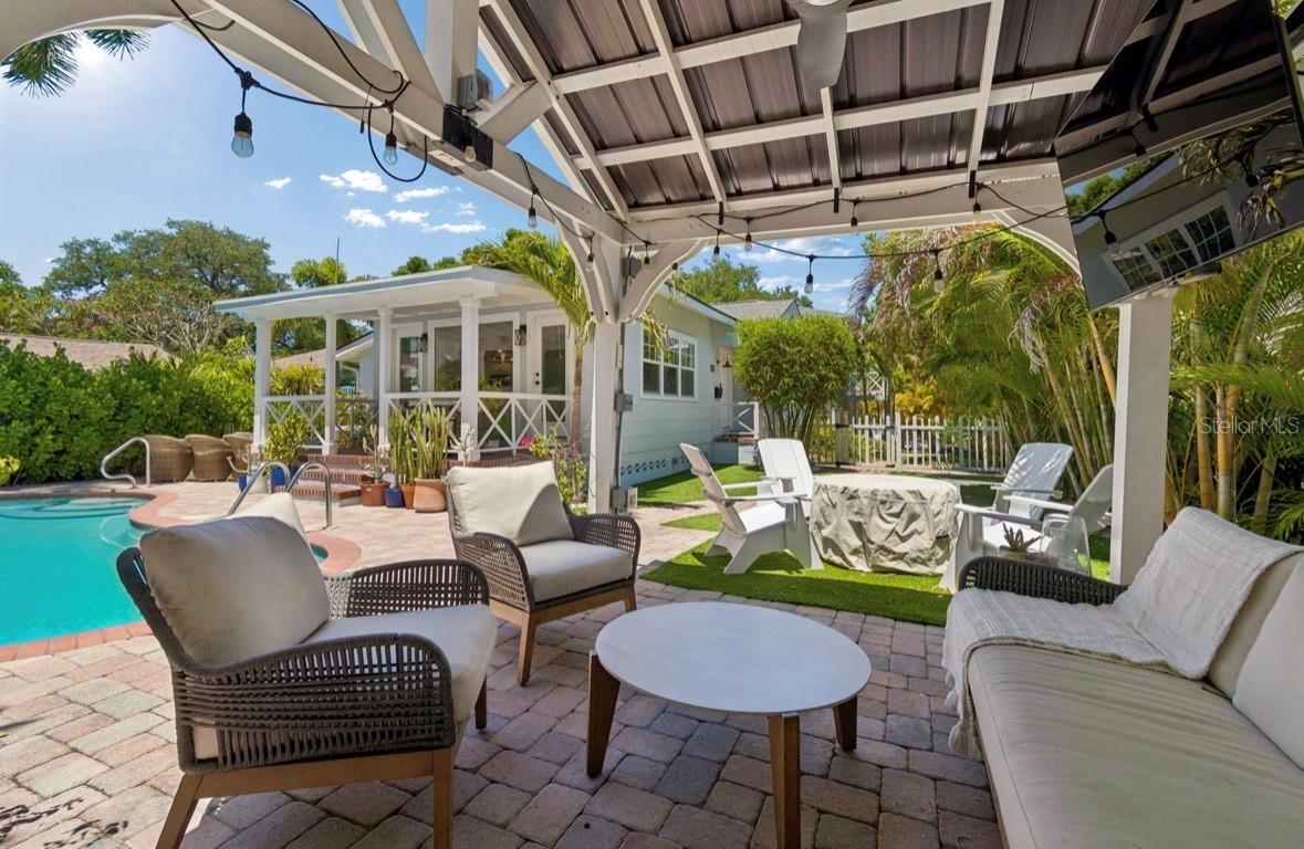 BARNARD ERASTUS A S REV SUB - Residential