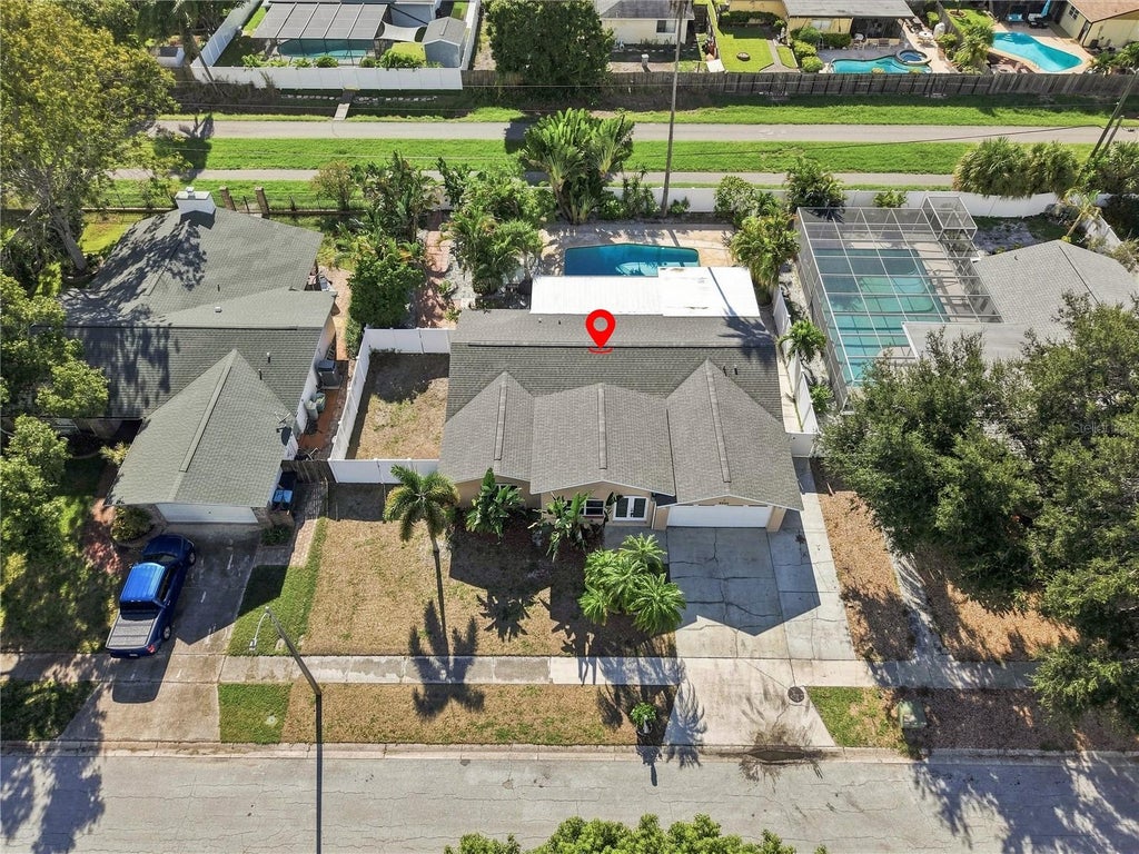 Photo of 9500 118th Lane, Seminole, FL 33772 (MLS # TB8544036)