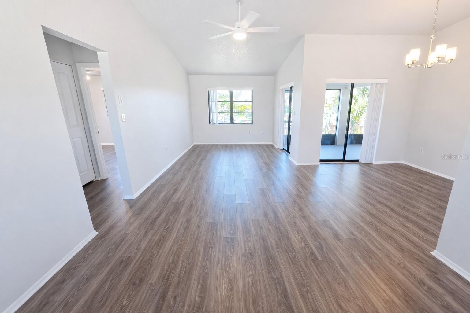 3211 RIVERSIDE DRIVE