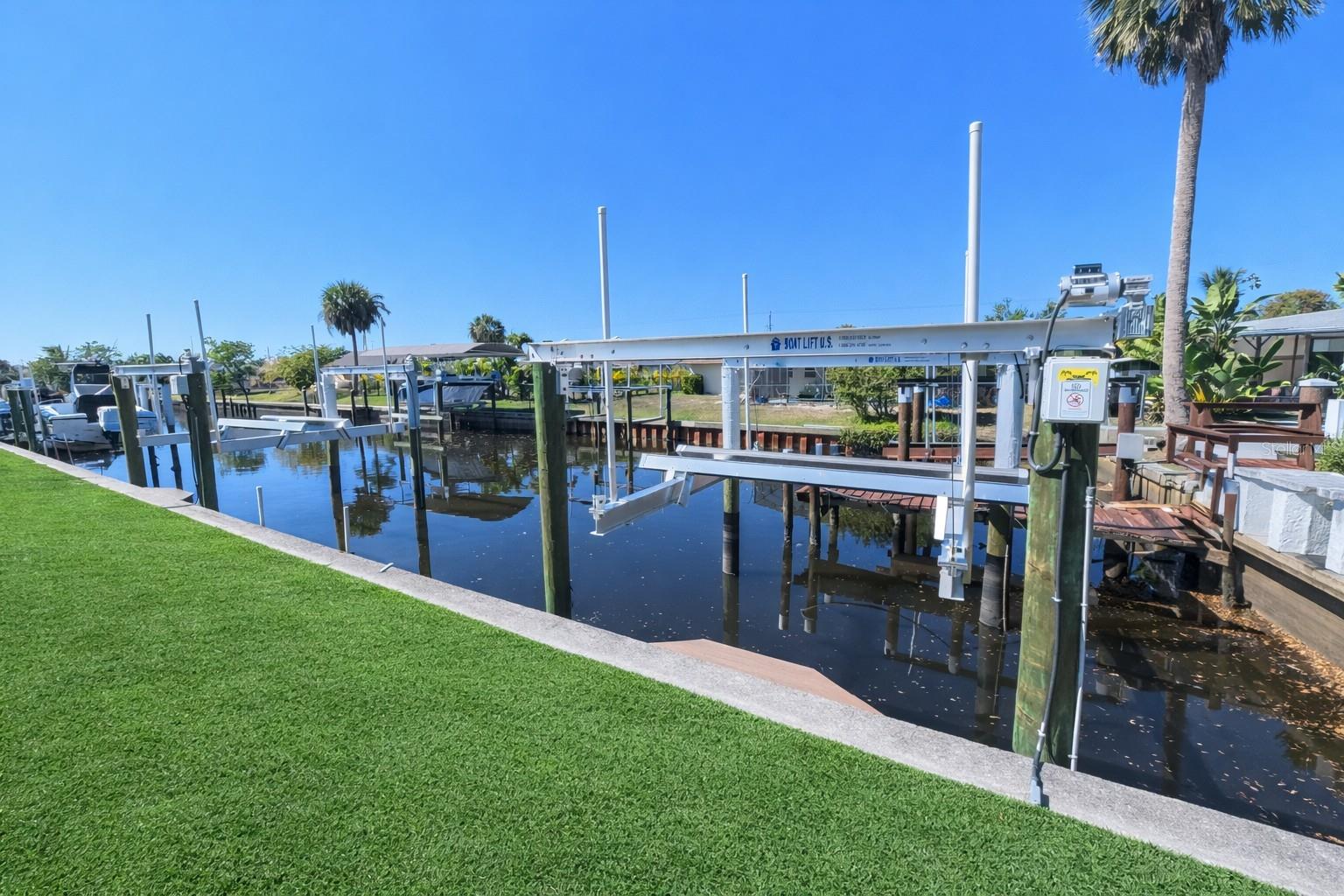 3211 RIVERSIDE DRIVE