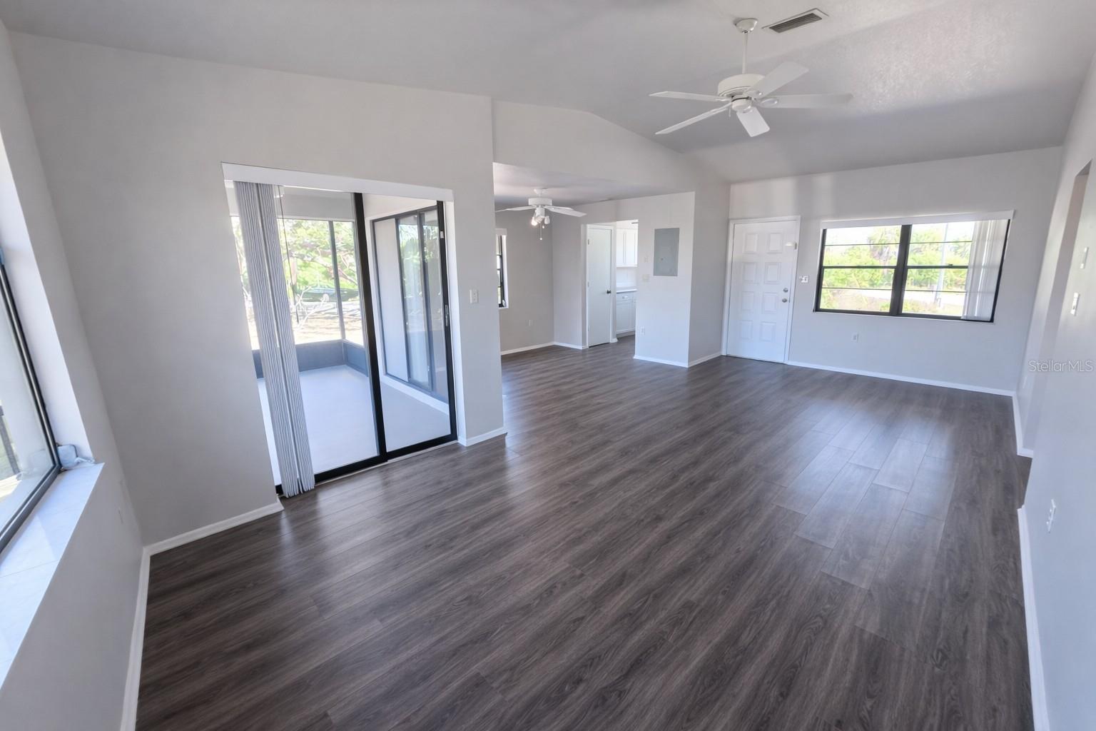 WYCHEWOOD SHORES - Residential Income