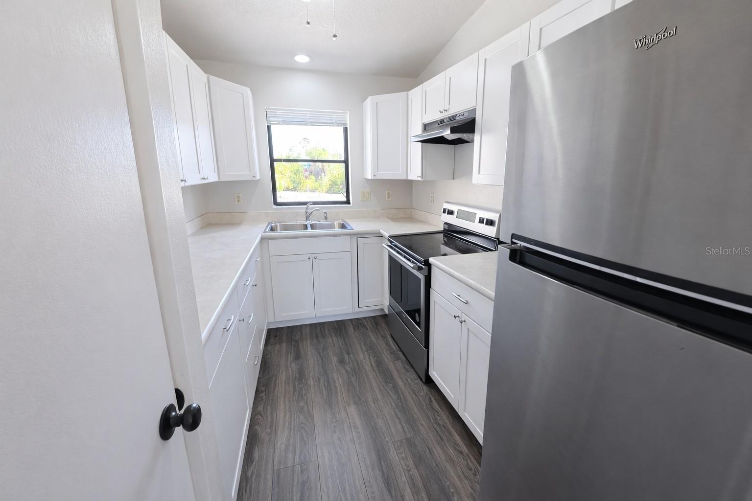 WYCHEWOOD SHORES - Residential Income