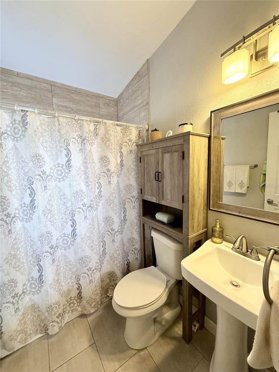 LEWIS ISLAND SEC 1 - Residential