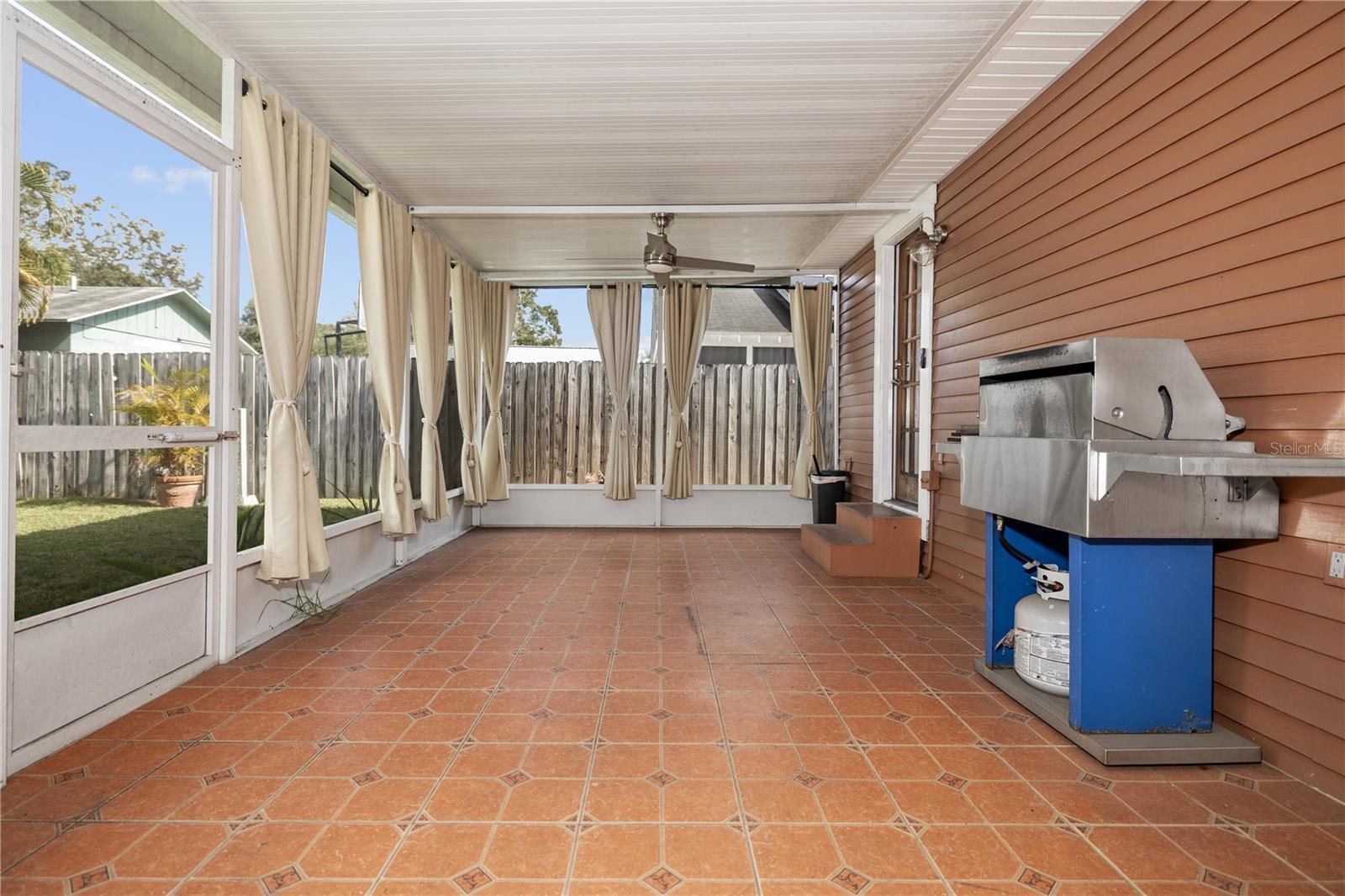 NORTH PARK ANNEX - Residential Lease