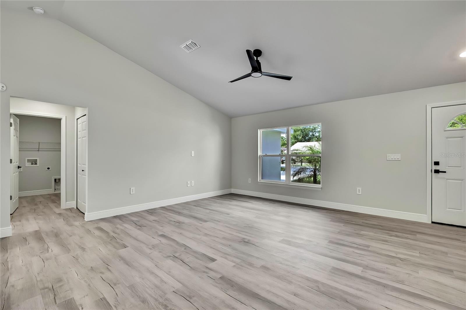 CITRUS SPGS UNIT 09 - Residential Lease