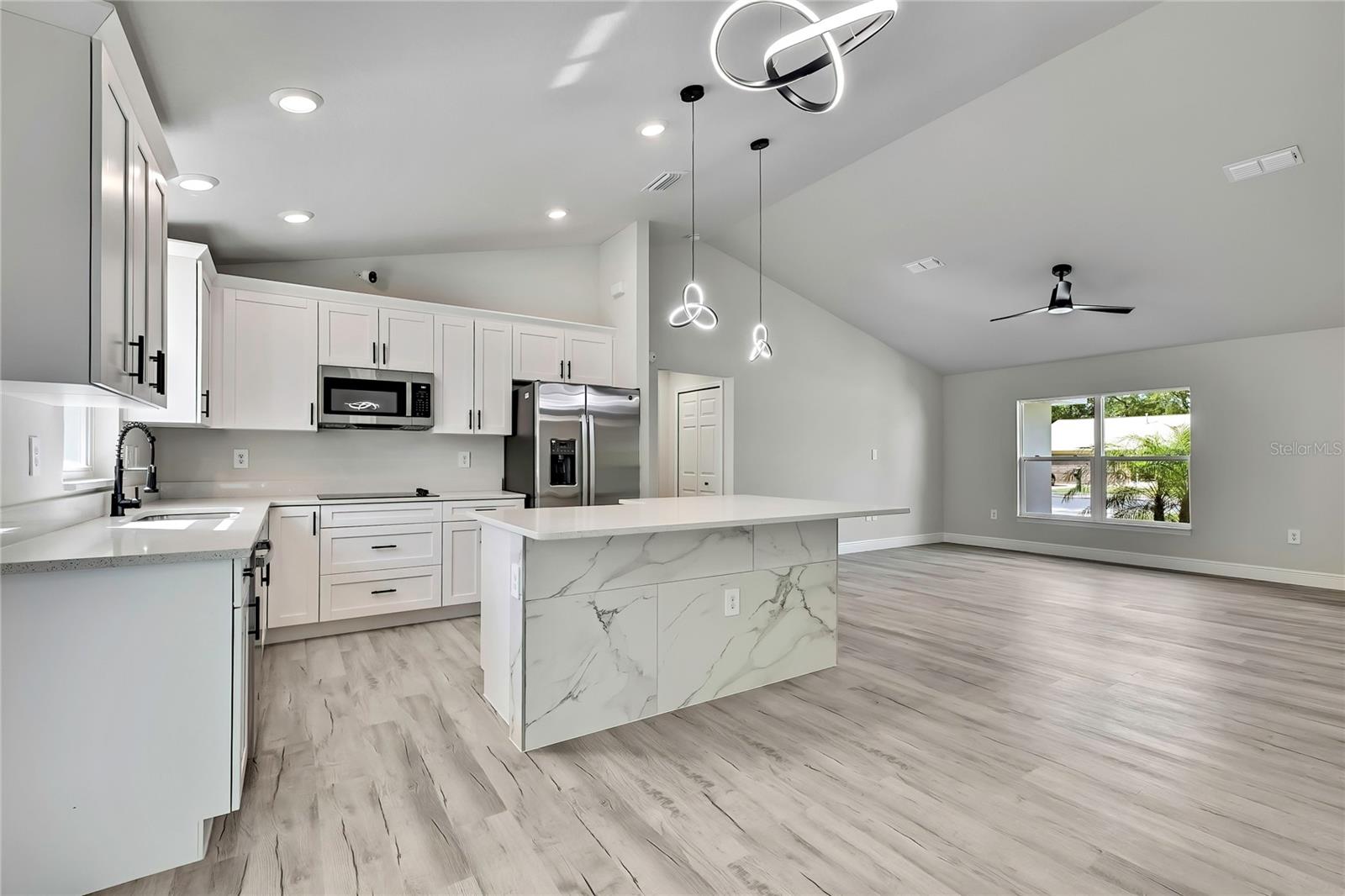 CITRUS SPGS UNIT 09 - Residential Lease