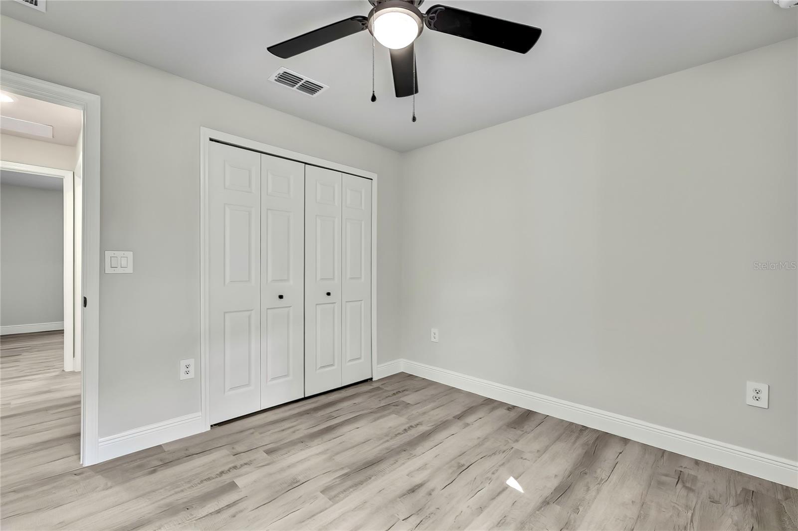 CITRUS SPGS UNIT 09 - Residential Lease