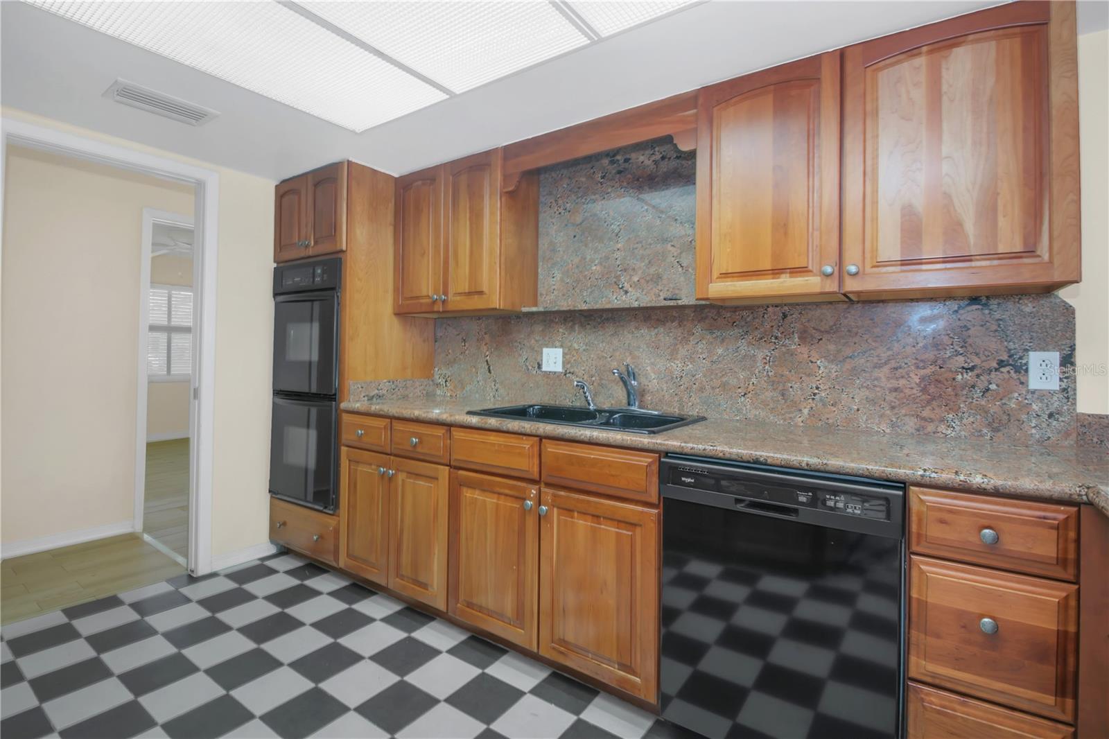 BUENA VISTA SHORES - Residential