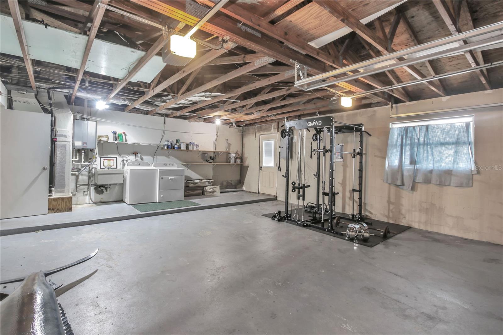 BUENA VISTA SHORES - Residential