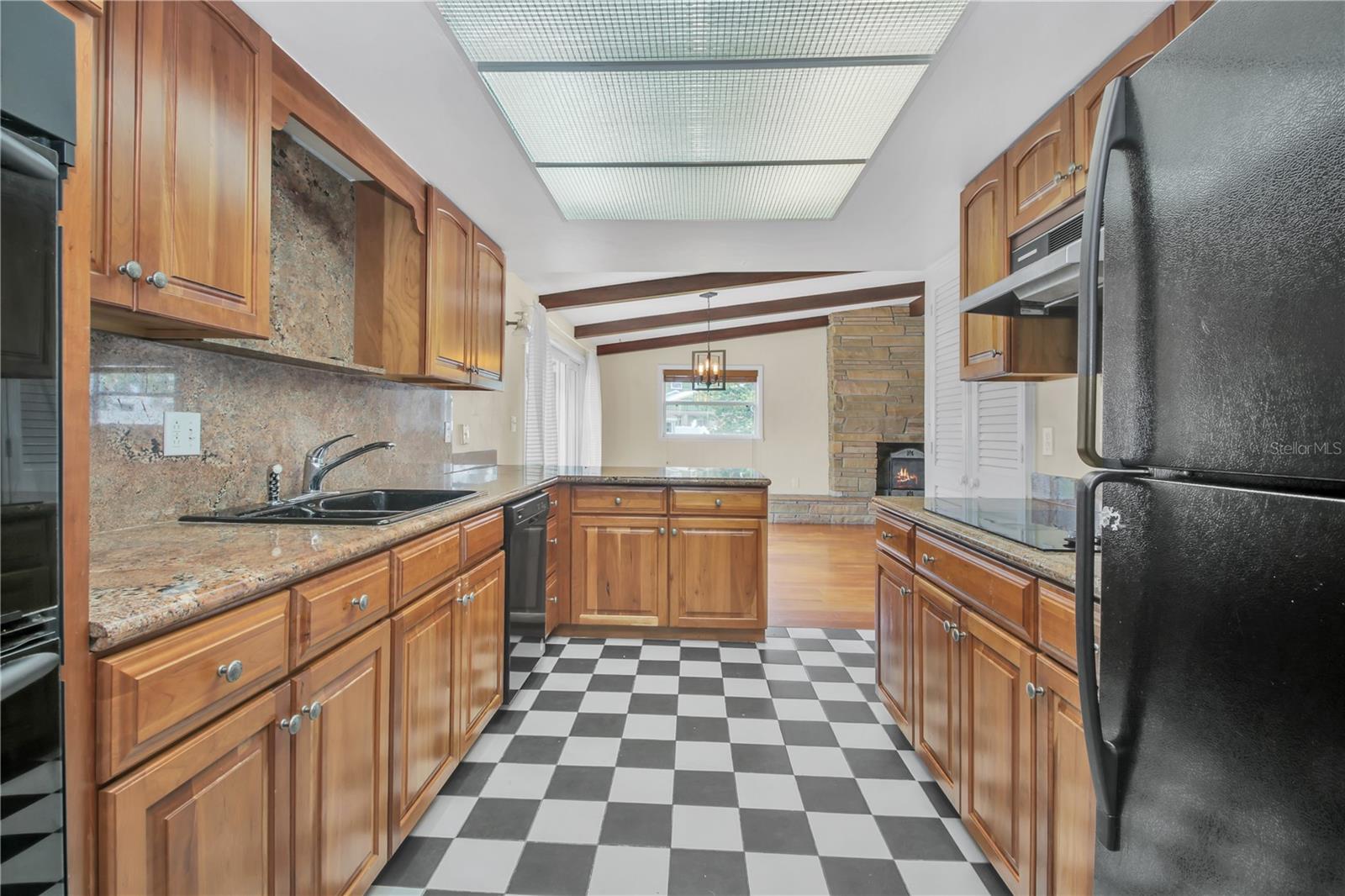 BUENA VISTA SHORES - Residential