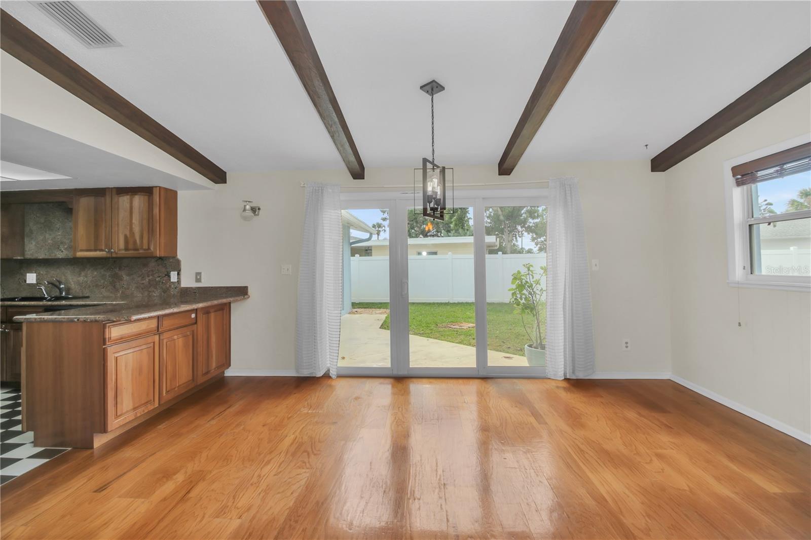 BUENA VISTA SHORES - Residential