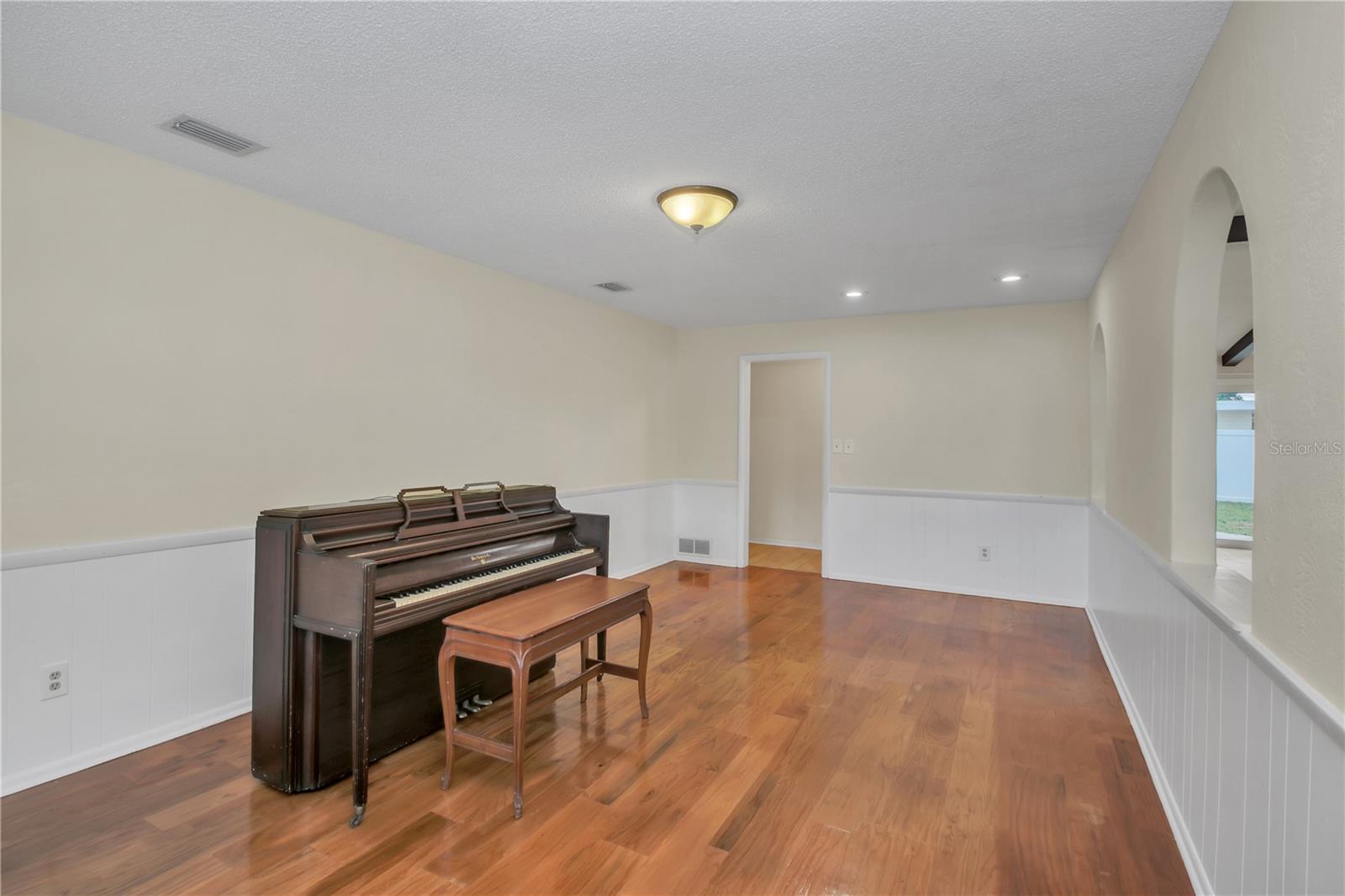 BUENA VISTA SHORES - Residential