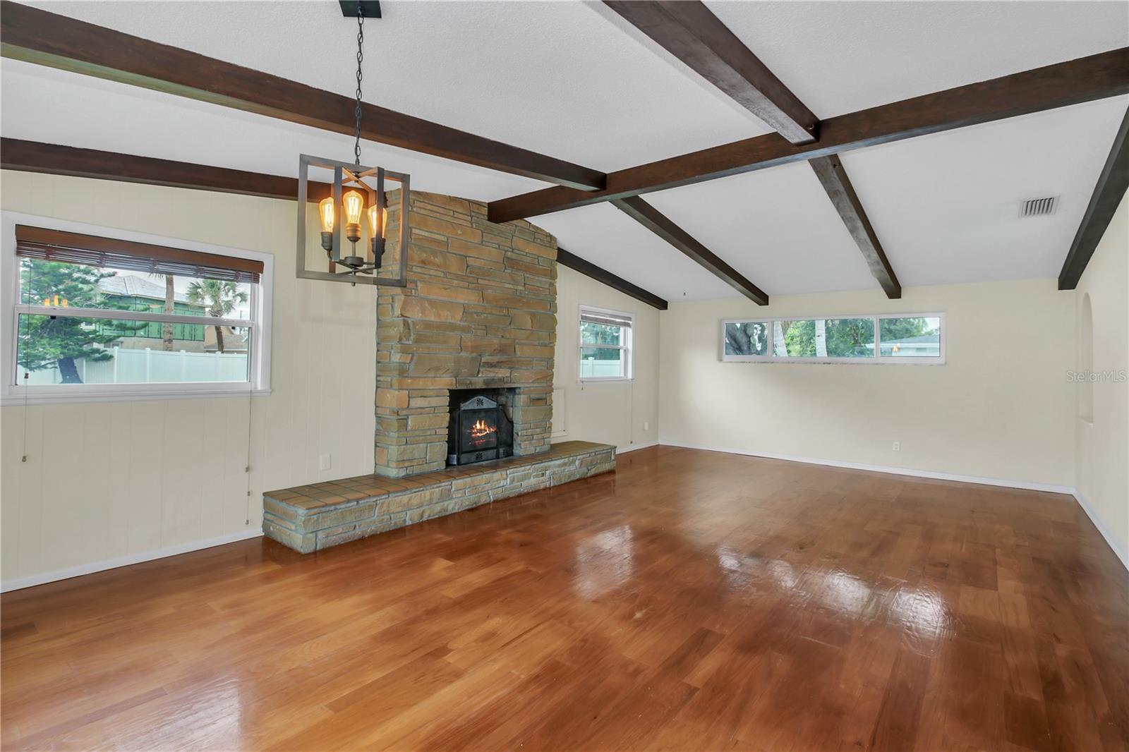 BUENA VISTA SHORES - Residential