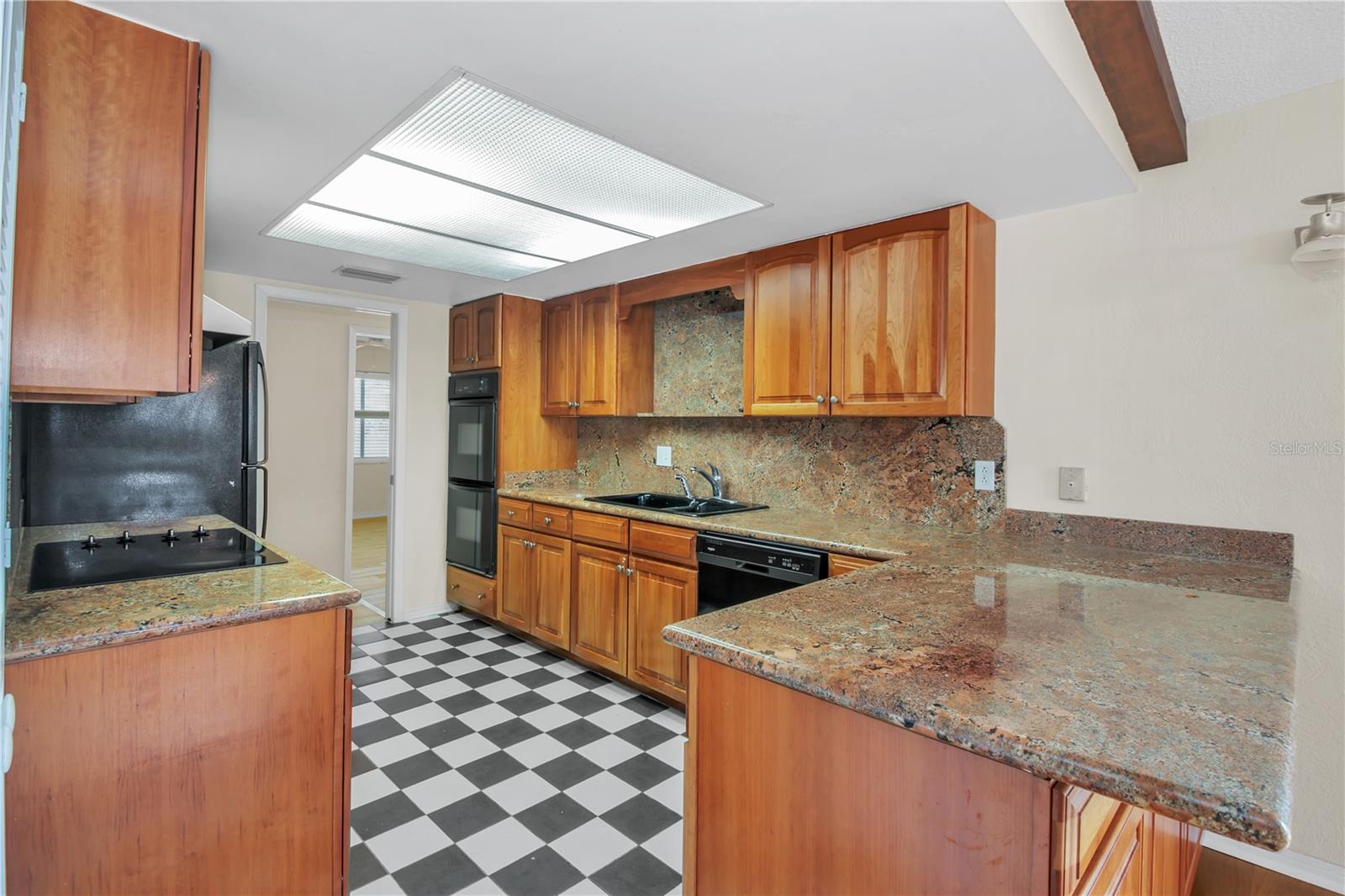 BUENA VISTA SHORES - Residential