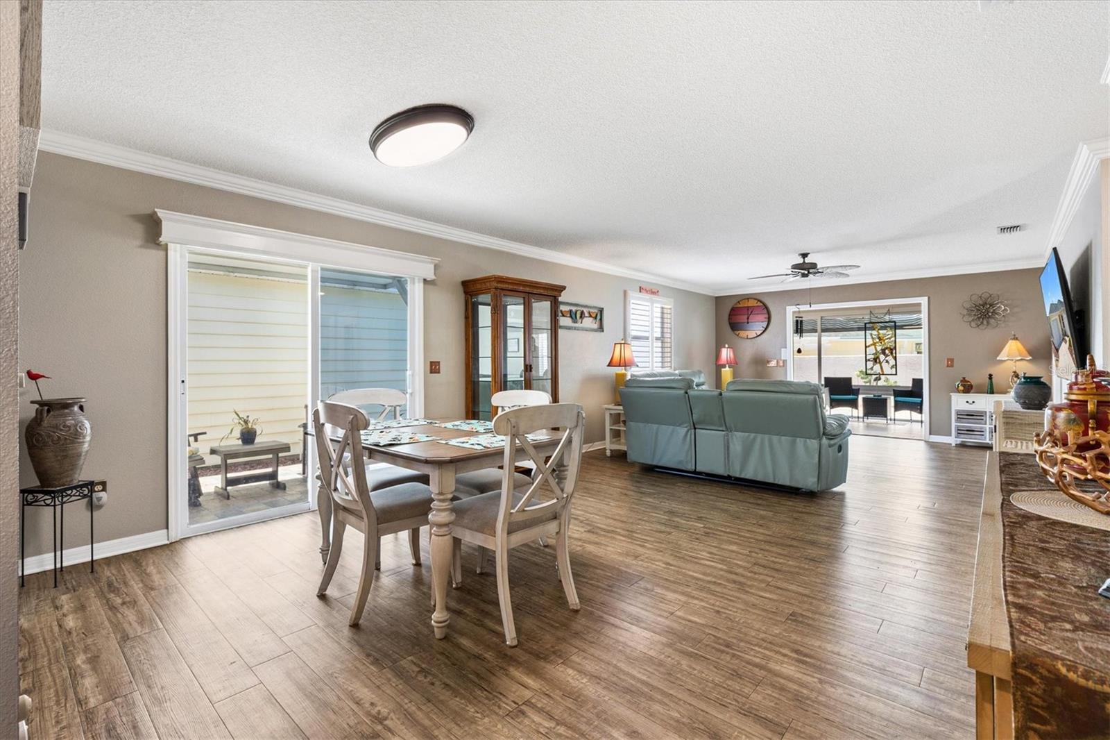 1487 AZTECA LOOP