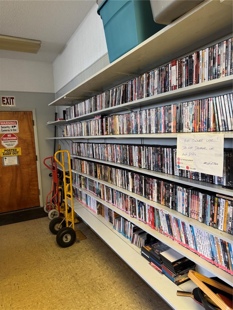 PARADISE SHORES - Residential