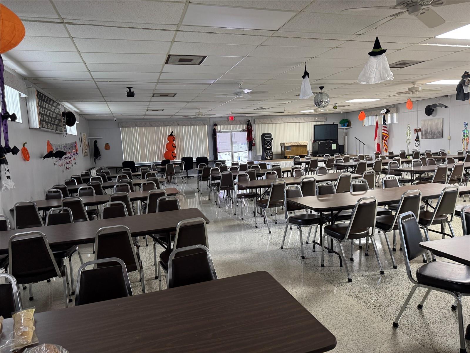 PARADISE SHORES - Residential