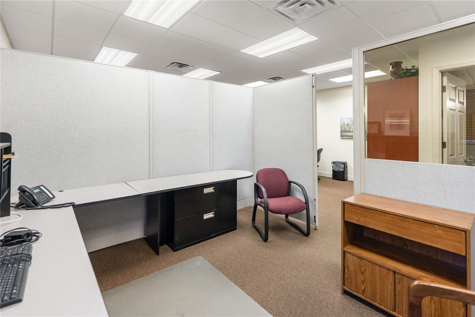 OSPREY EXECUTIVE PARK - Commercial Lease