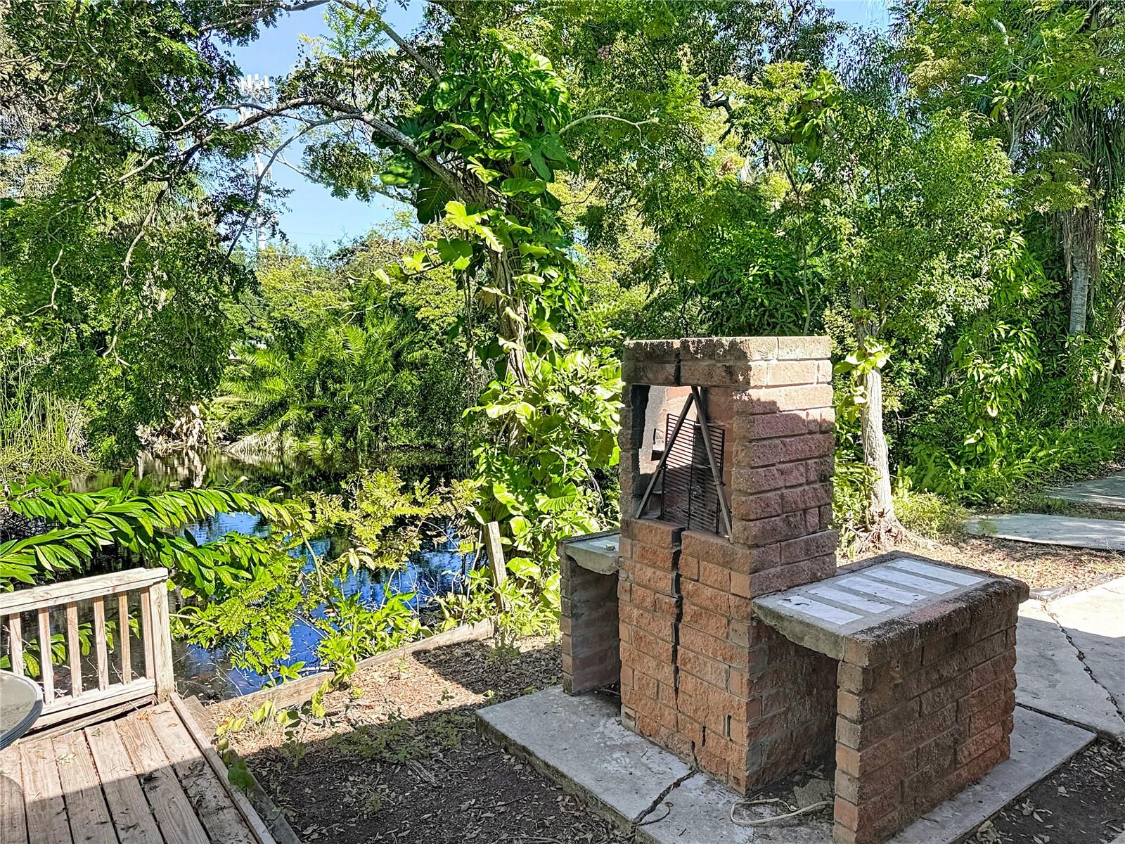 CLEARVIEW HEIGHTS - Residential Lease