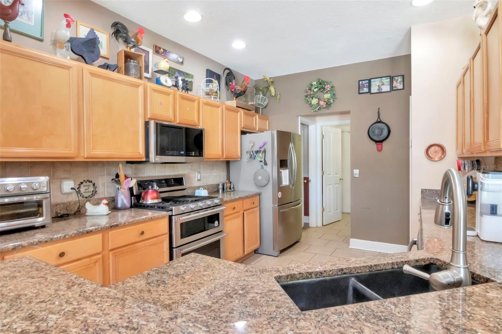 VILLAROSA PH G - Residential