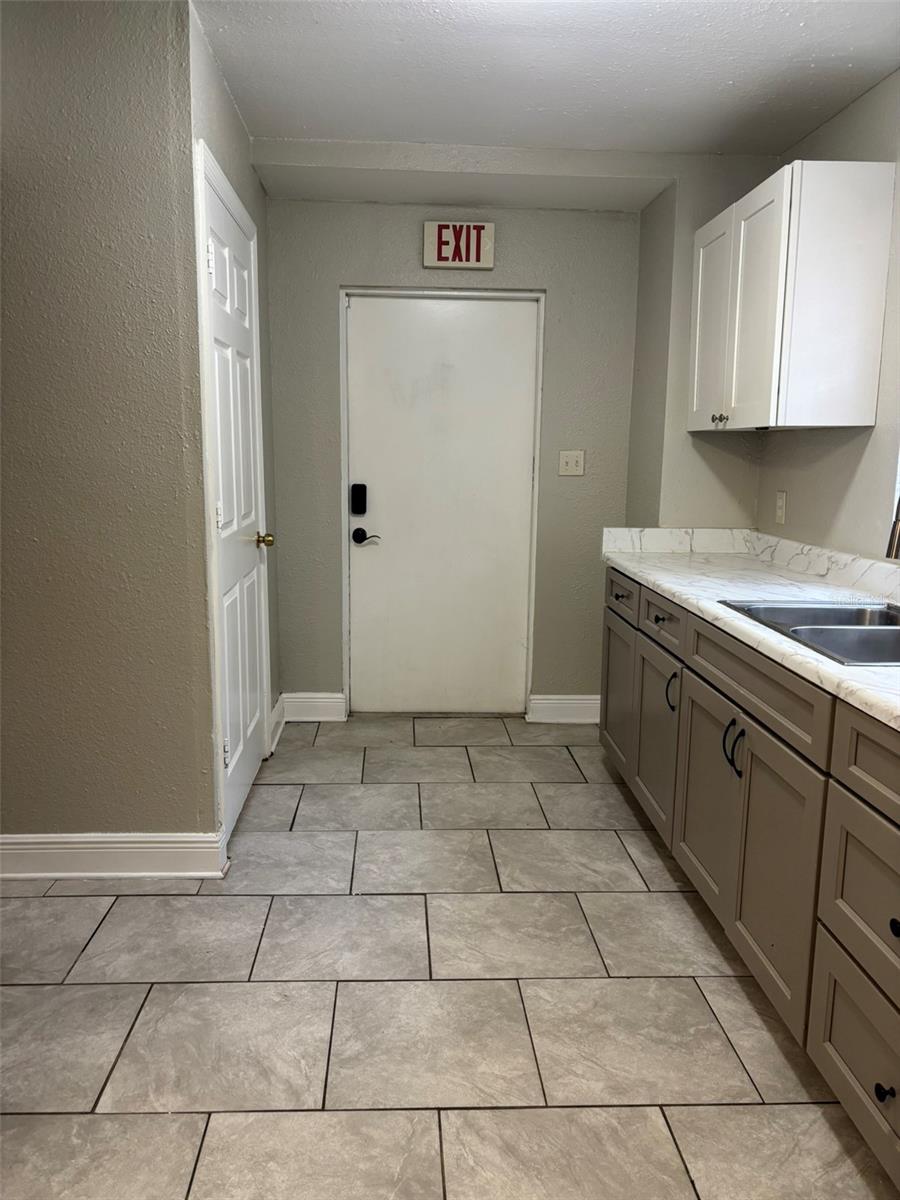 THE OAKS ADD - Residential Lease