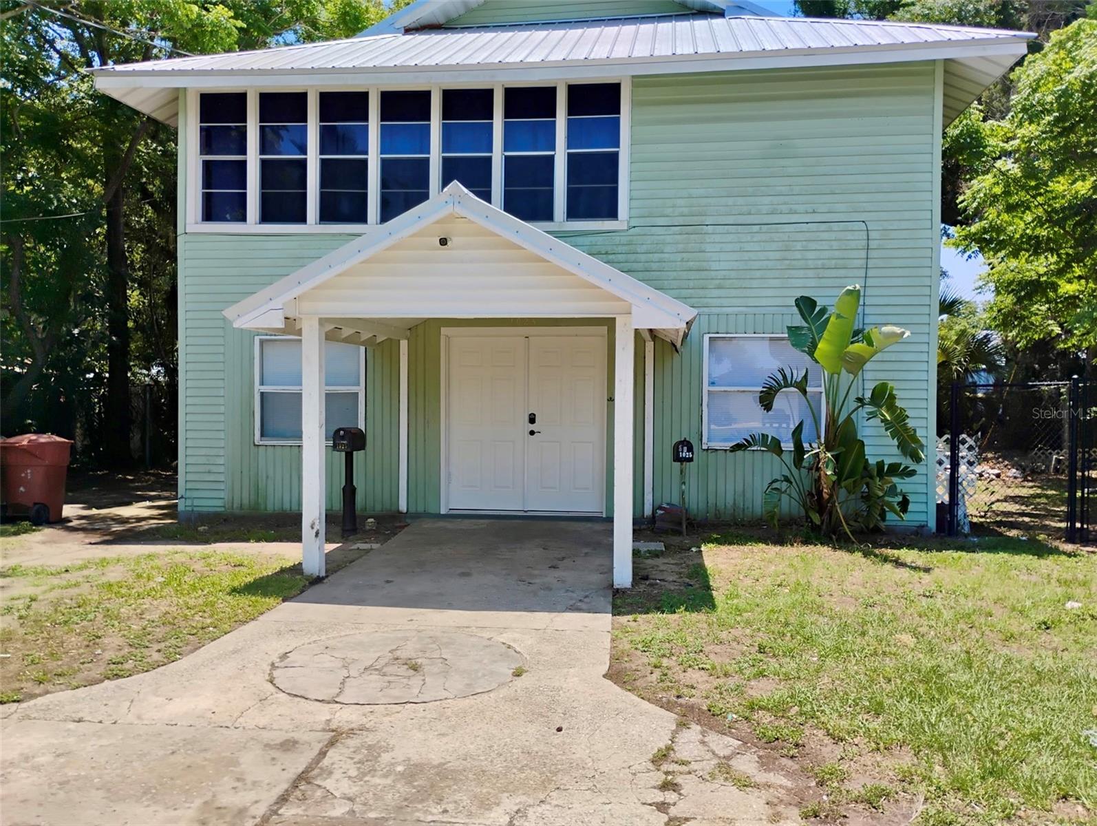 THE OAKS ADD - Residential Lease