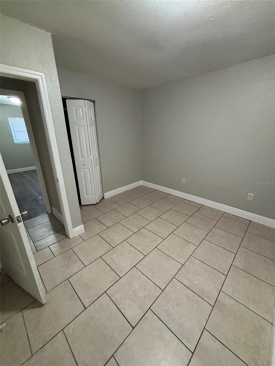 THE OAKS ADD - Residential Lease