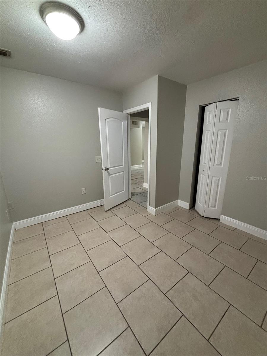 THE OAKS ADD - Residential Lease