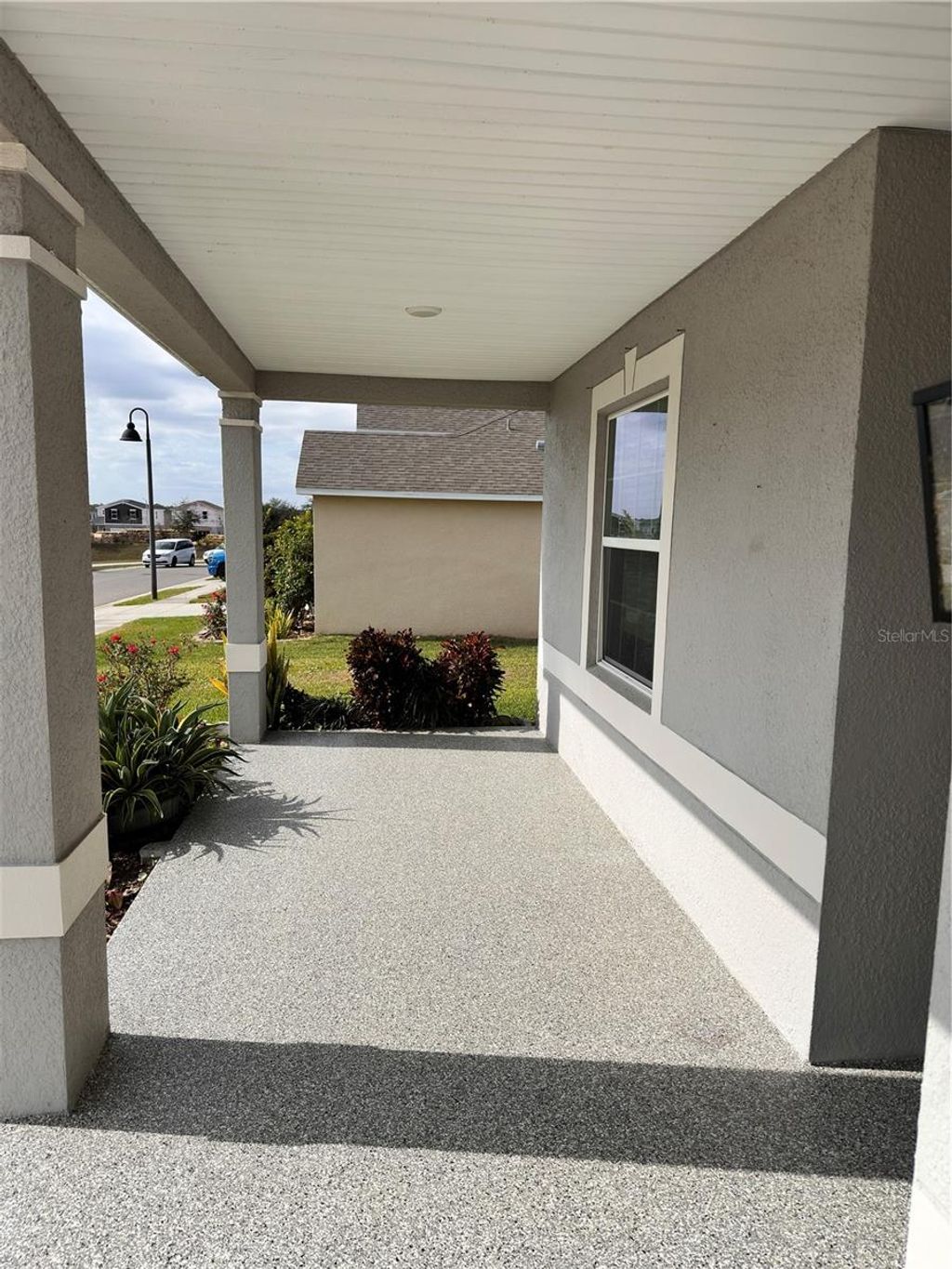 Photo of 447 Pinecrest Loop, Davenport, FL 33837 (MLS # P4937506)