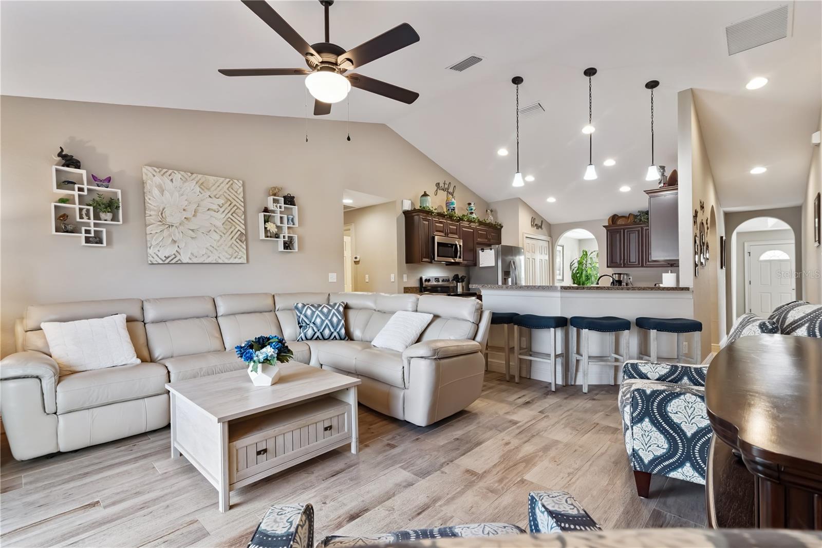 SILVER SPGS SHORES UN 31 - Residential