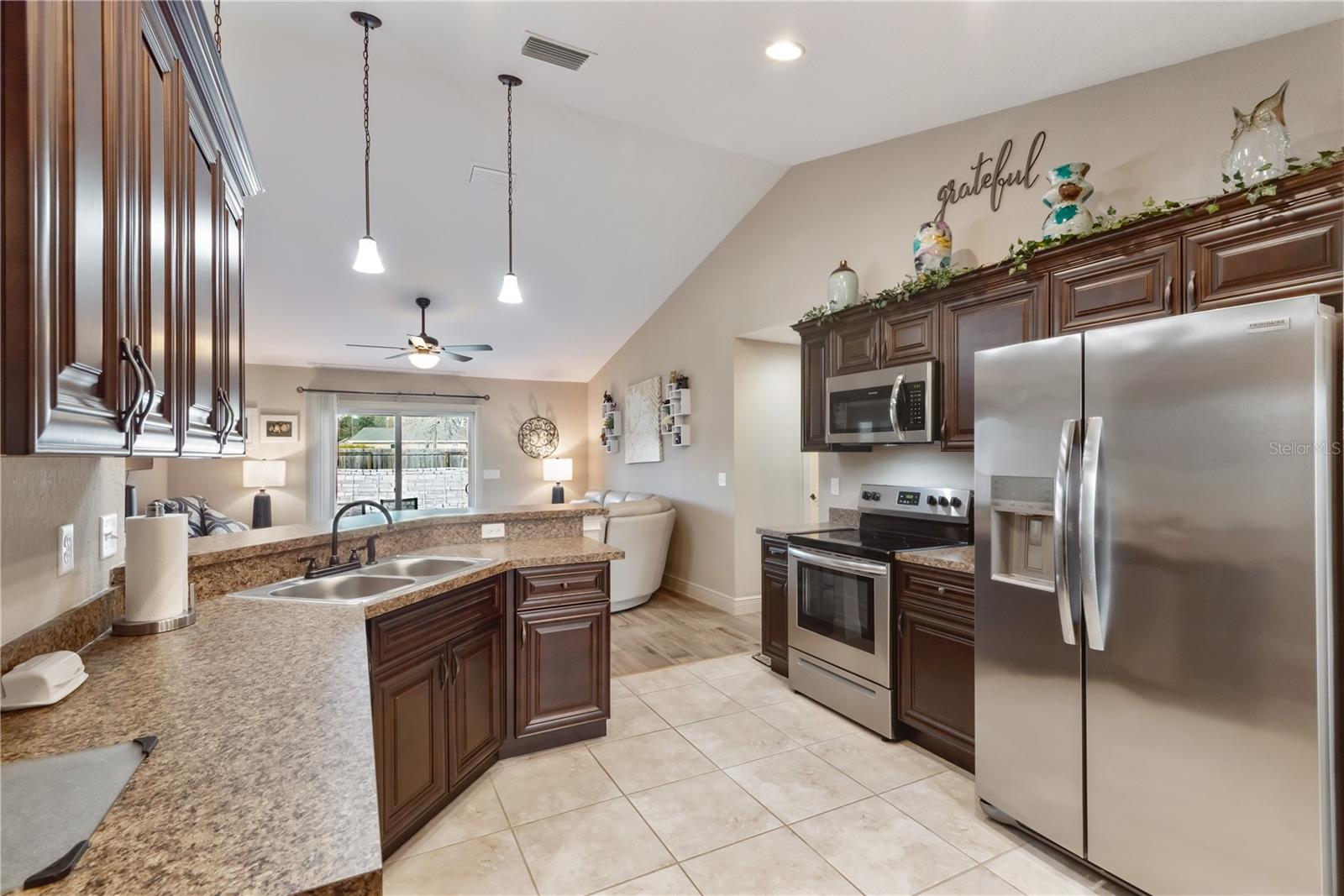 SILVER SPGS SHORES UN 31 - Residential