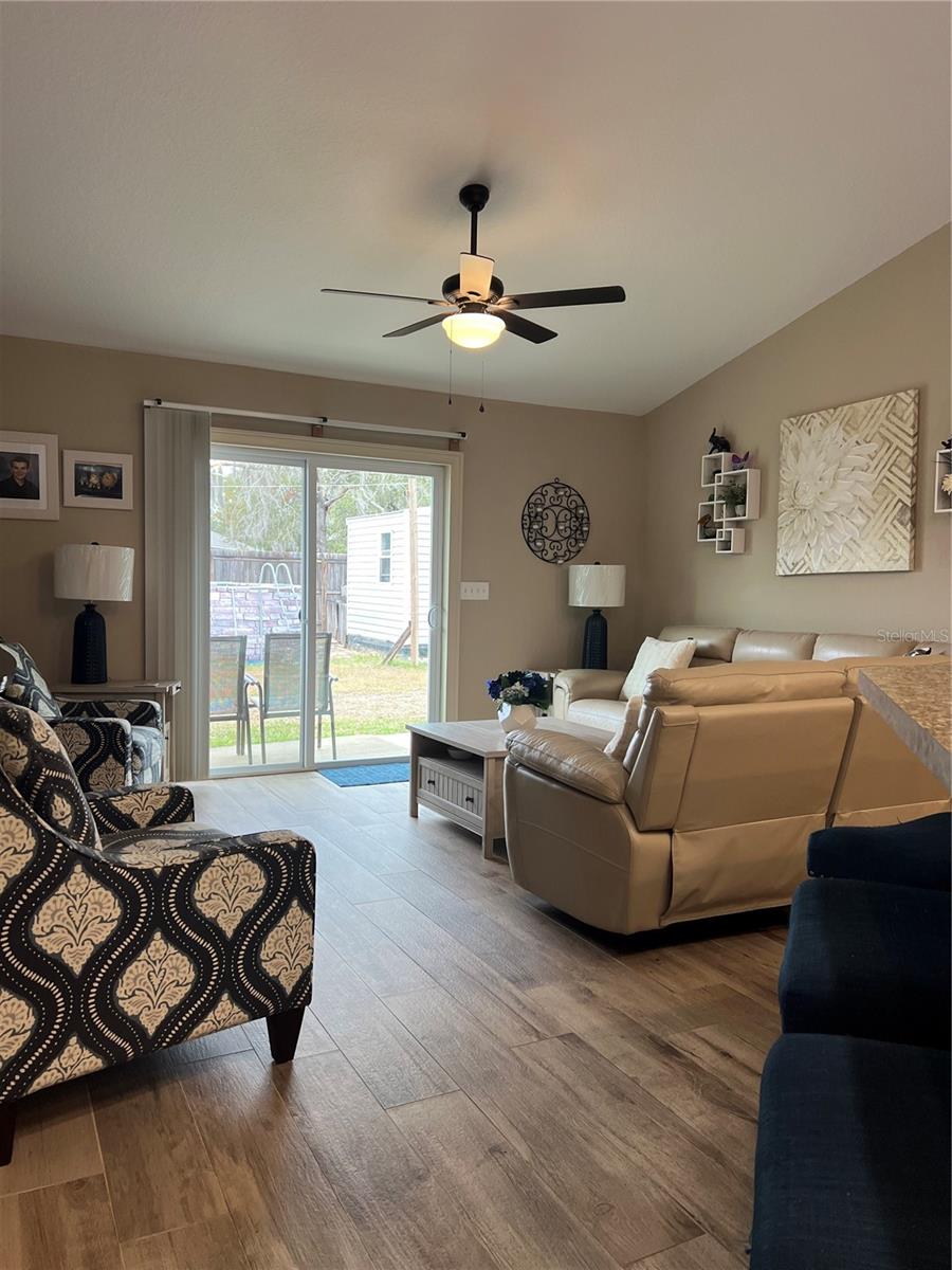 SILVER SPGS SHORES UN 31 - Residential