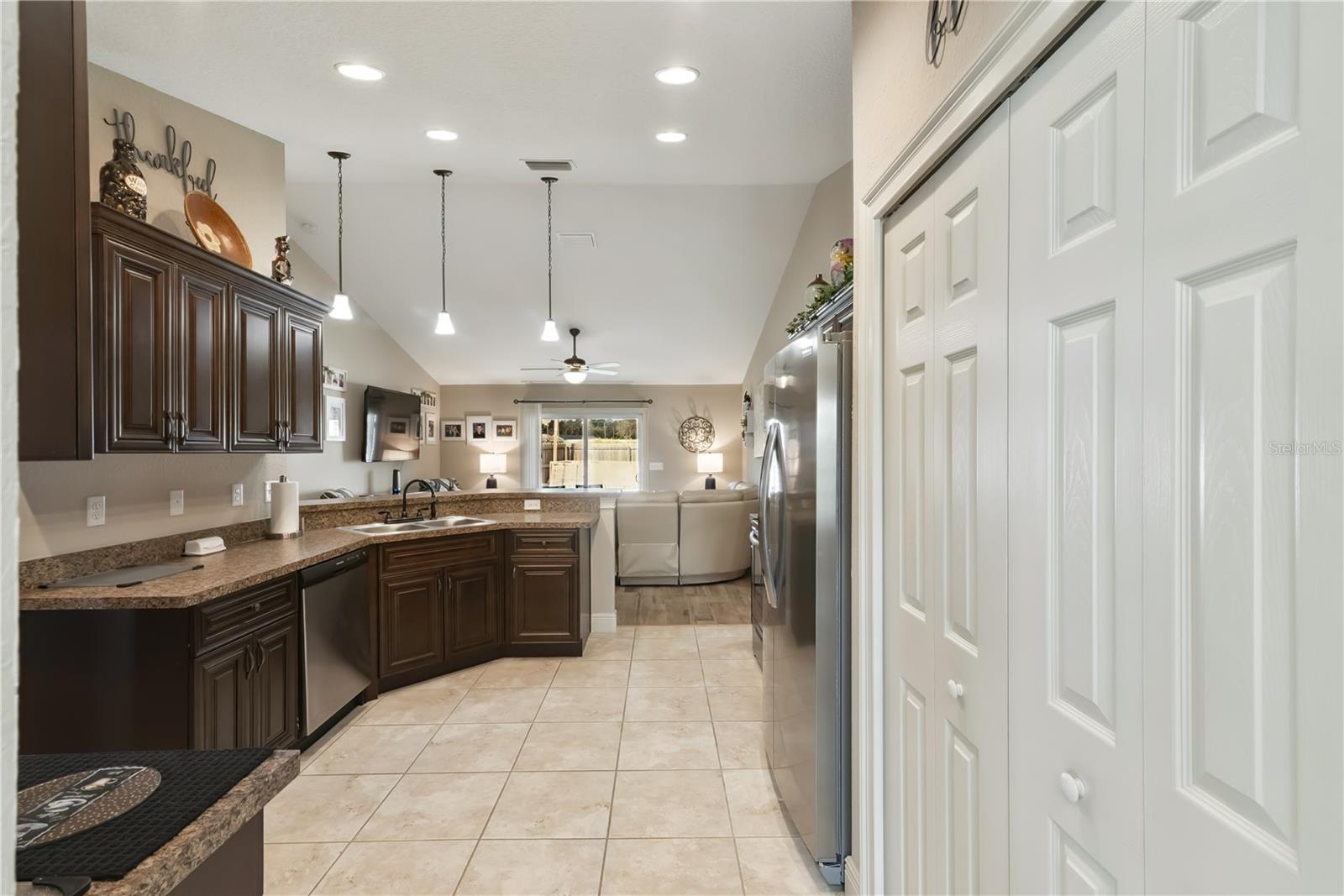 SILVER SPGS SHORES UN 31 - Residential