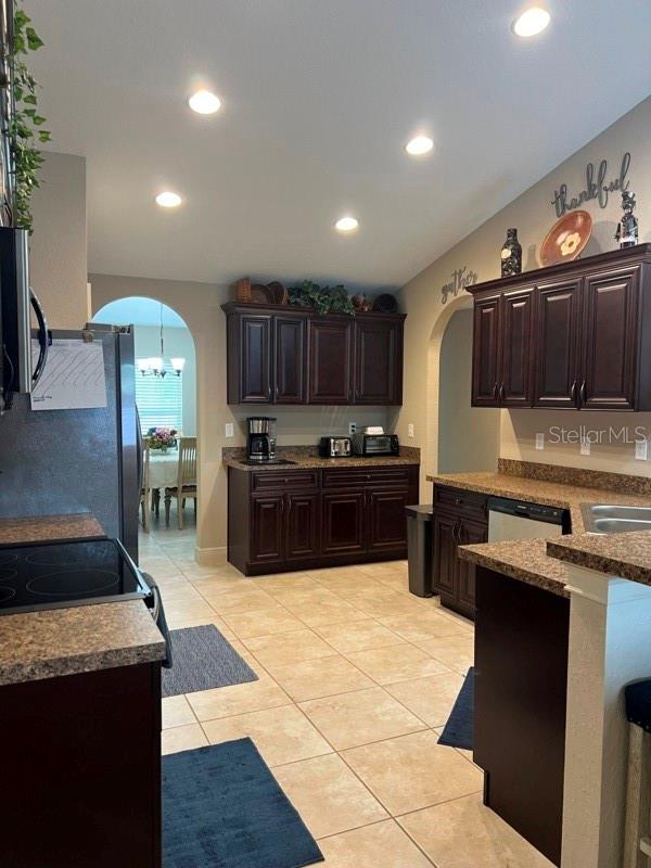 SILVER SPGS SHORES UN 31 - Residential