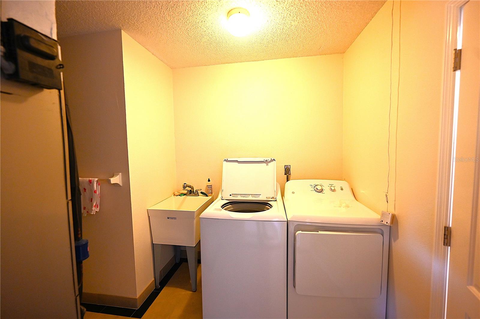 WARM MINERAL SPGS - Residential