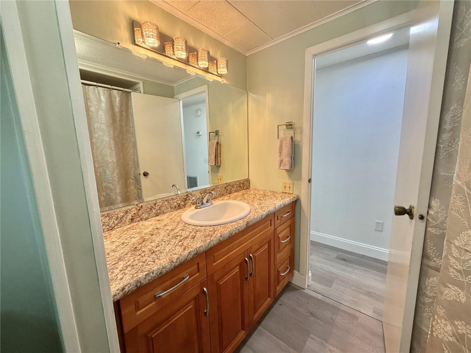 HAWTHORNE AT LEESBURG A COOP - Residential