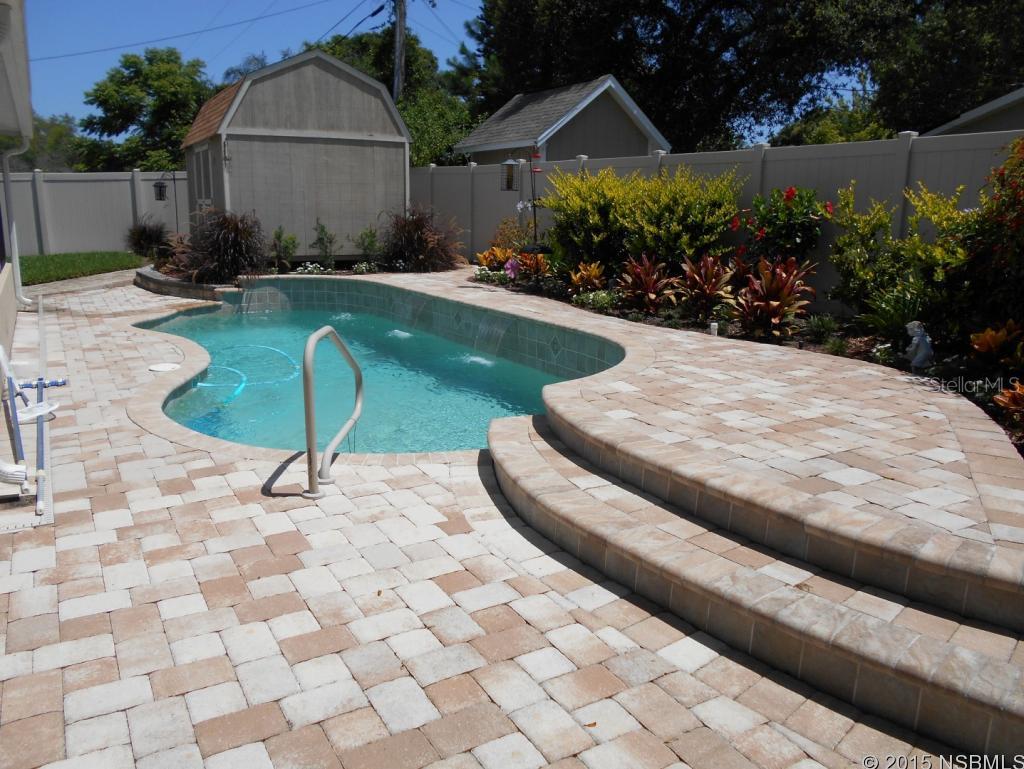 Florida Shores 01 - Residential